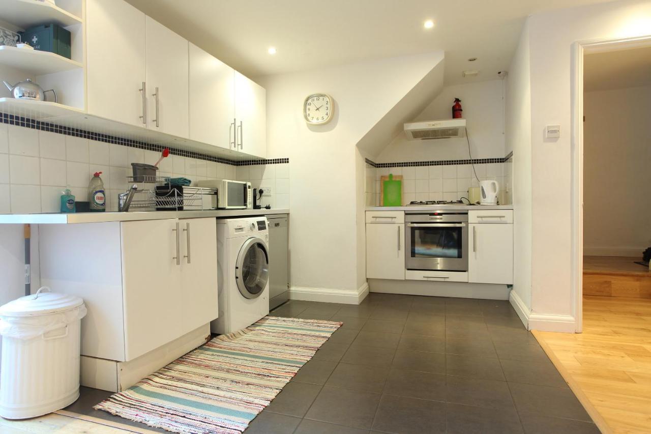 Fabulous East Finchley Apartment London Bagian luar foto